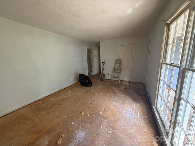 3740 Sugar Spring Rd, Gastonia, NC 28054