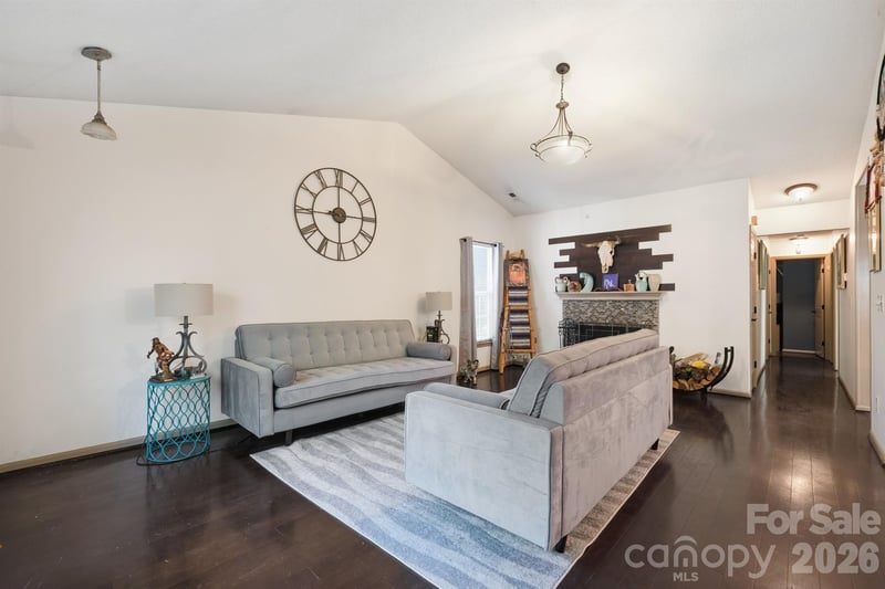 6833 Shiloh Ridge Ln, Charlotte, NC 28212