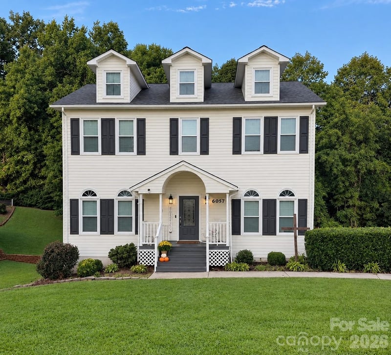 6057 Gold Creek Estate Dr, Hickory, NC 28601