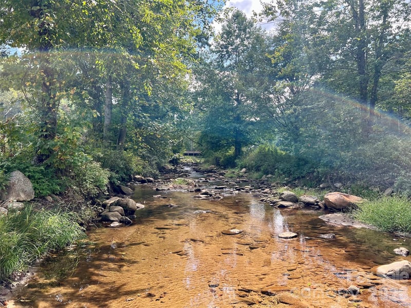 000 Shining Rock Dr #2, Canton, NC 28716