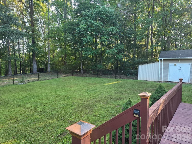 1190 Landsdowne Dr, Conover, NC 28613