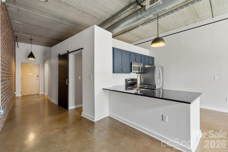 626 N Graham St #205, Charlotte, NC 28202