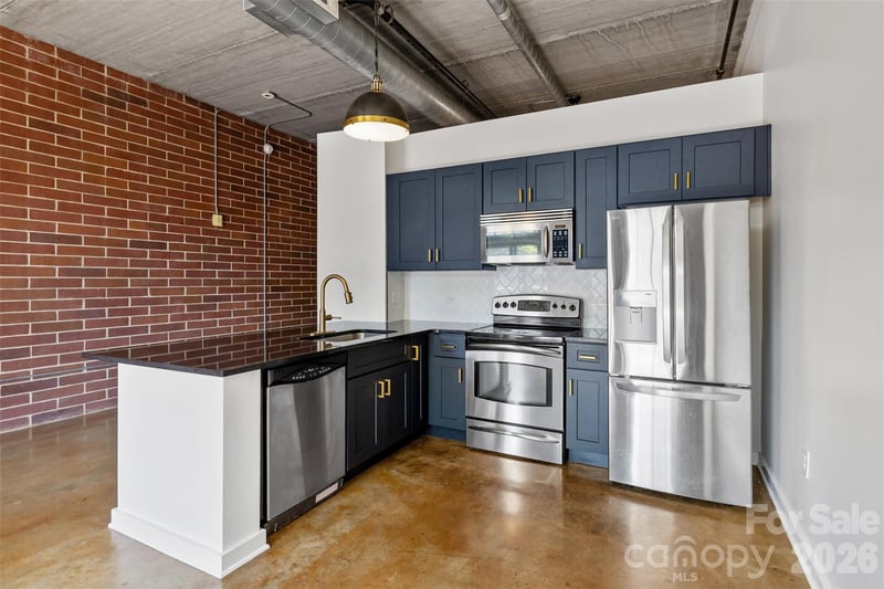 626 N Graham St #205, Charlotte, NC 28202