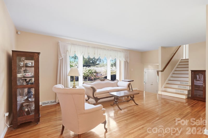 4235 Blalock Ave, Charlotte, NC 28210