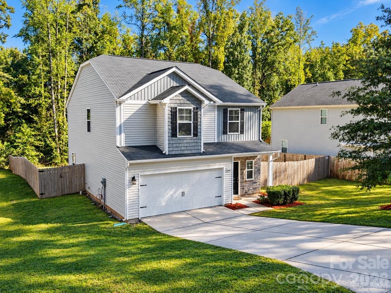 2647 Dellinger Dr, Charlotte, NC 28269
