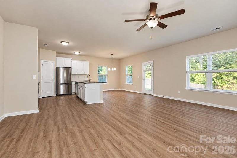 2647 Dellinger Dr, Charlotte, NC 28269
