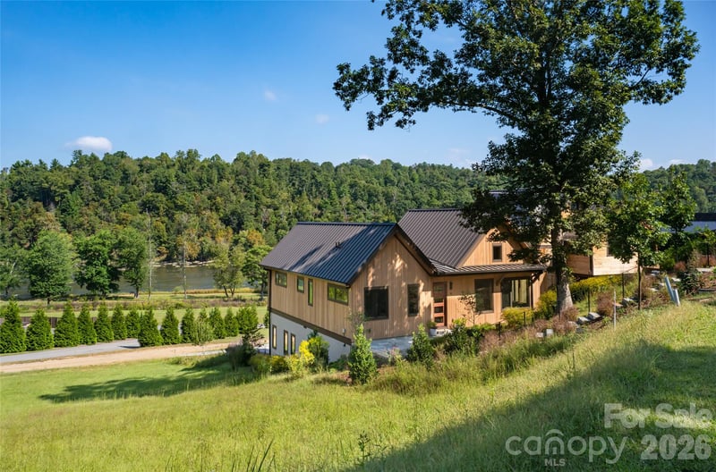 6 River Rn, Asheville, NC 28804