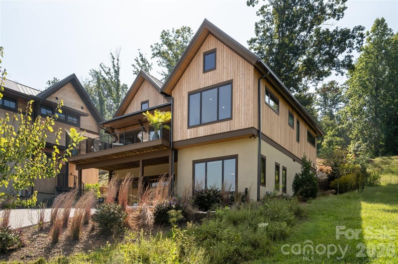 6 River Rn, Asheville, NC 28804