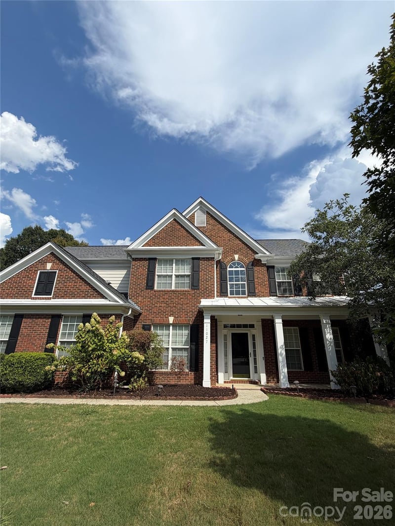 11027 Knight Castle Dr, Charlotte, NC 28277