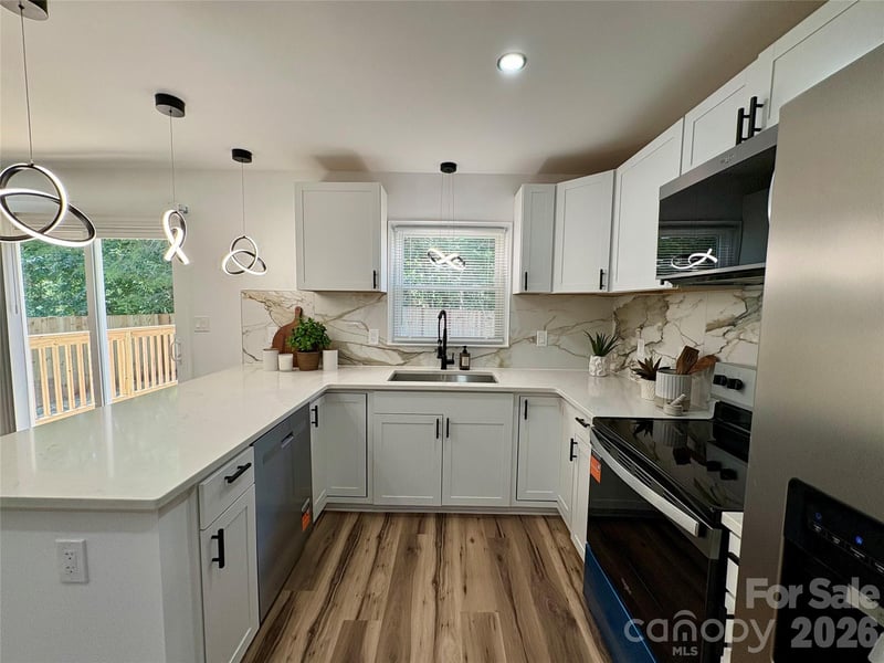 667 Kilborne Dr, Gastonia, NC 28052