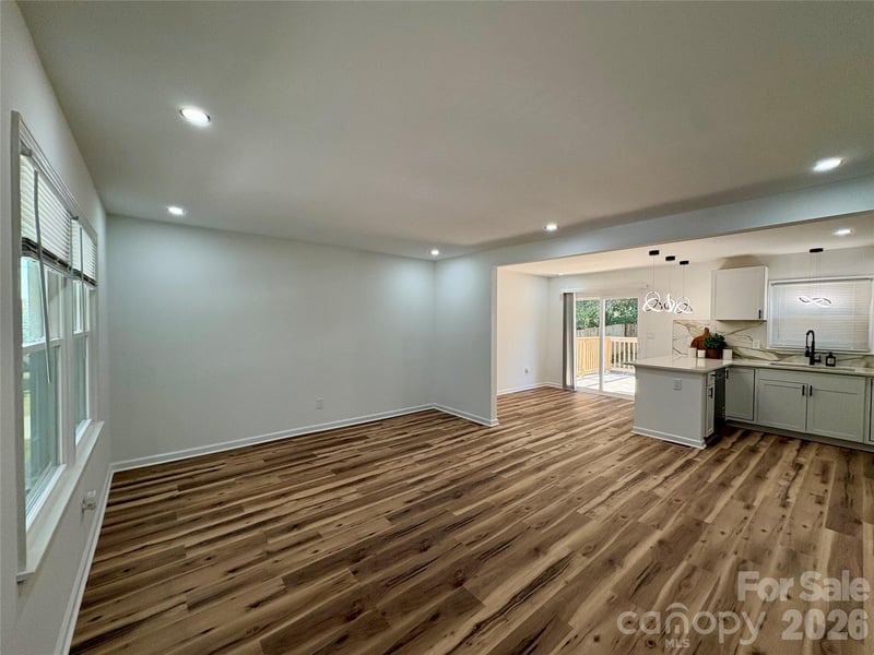 667 Kilborne Dr, Gastonia, NC 28052