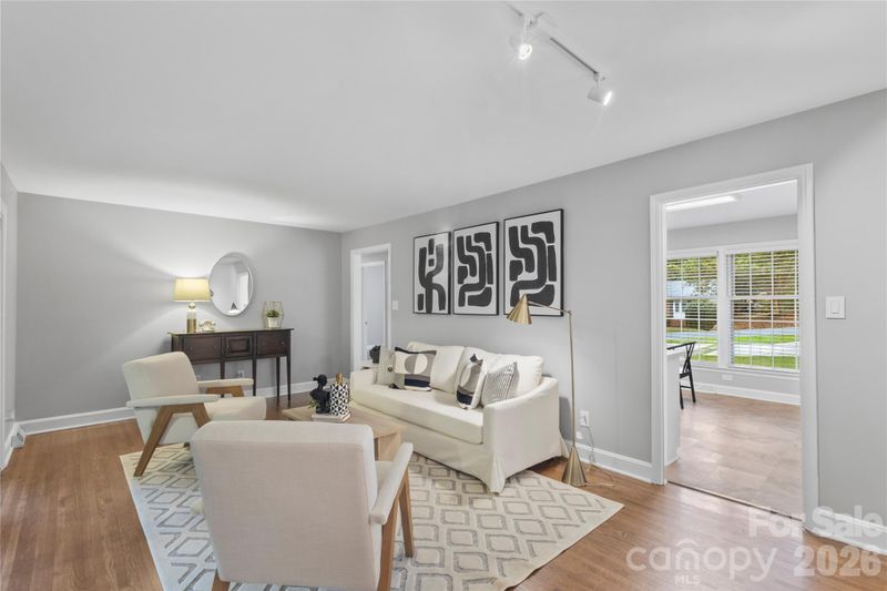 6623 Brookcrest Dr, Charlotte, NC 28210