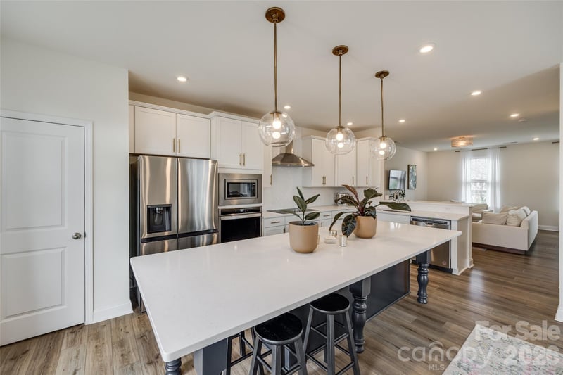 400 Simeon Dr, Charlotte, NC 28208
