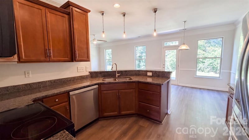 3807 Ernie Dr, Charlotte, NC 28269