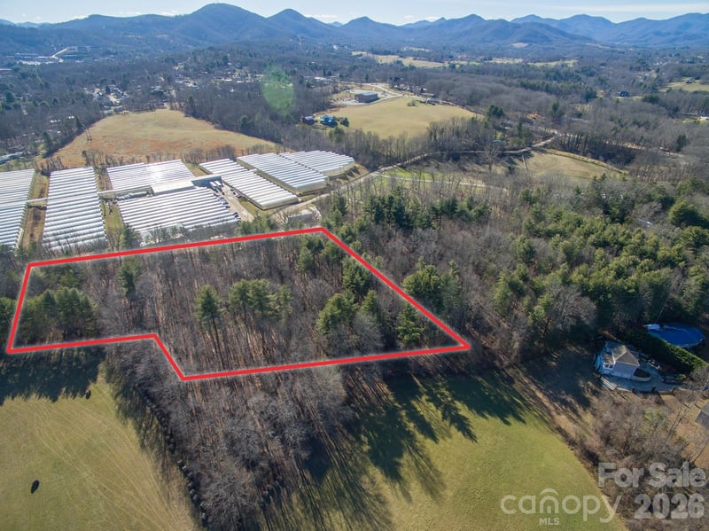 99999 Sunnyview Ter #A, Asheville, NC 28806