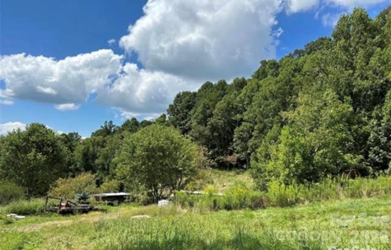108 Lanning Rd, Clyde, NC 28721