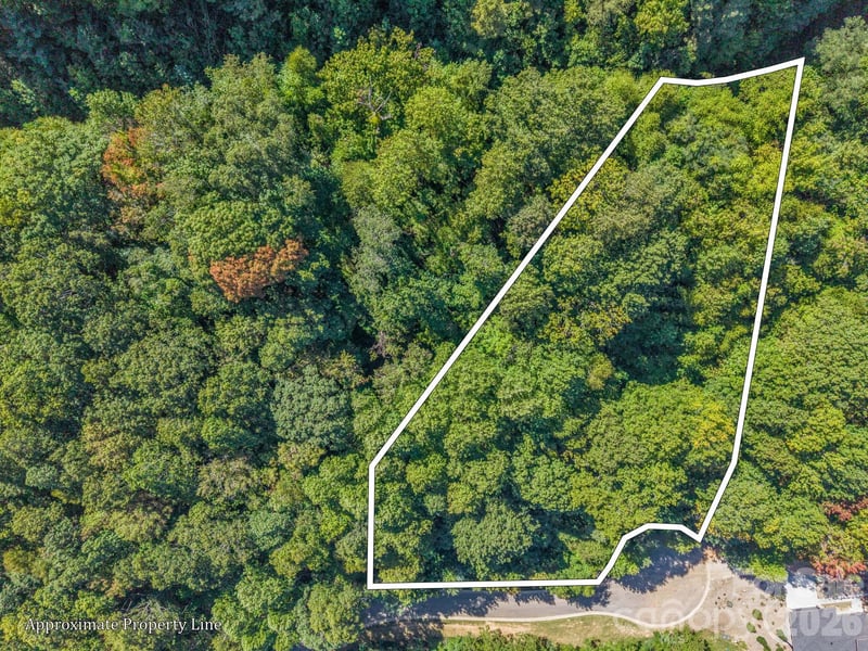 504 Barrington Dr, Asheville, NC 28803