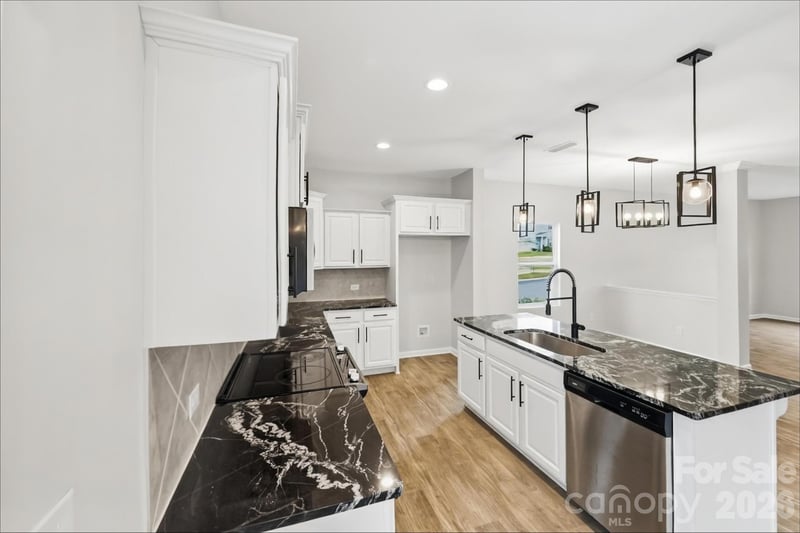 141 Fairfield Dr, Troutman, NC 28166