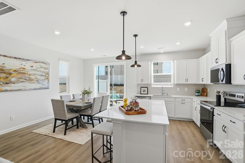 5234 Wyes Oak Ln, Charlotte, NC 28269