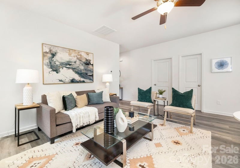 5721 Howard St, Charlotte, NC 28269