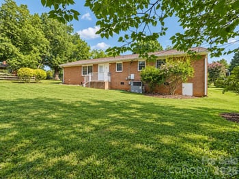 20914 Academy St, Cornelius, NC 28031