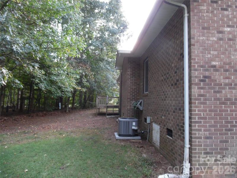 1453 Marshbrooke Ln, Catawba, NC 28609