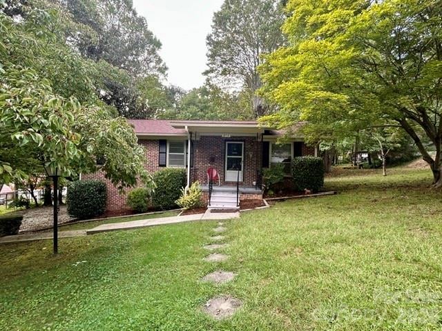 215 Norleon Ave, Hendersonville, NC 28791