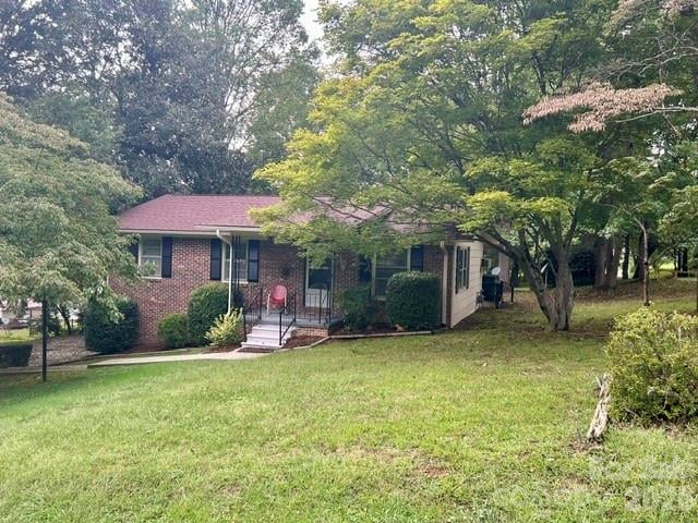 215 Norleon Ave, Hendersonville, NC 28791