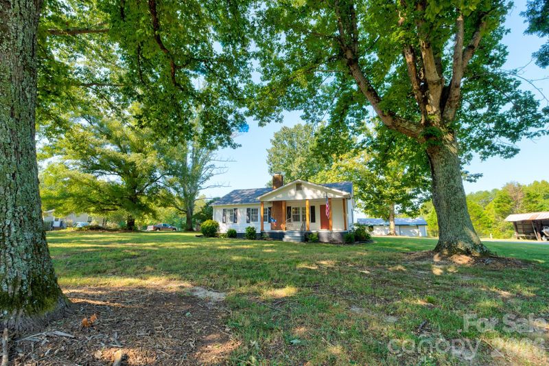 610 Helton Rd, Cherryville, NC 28021