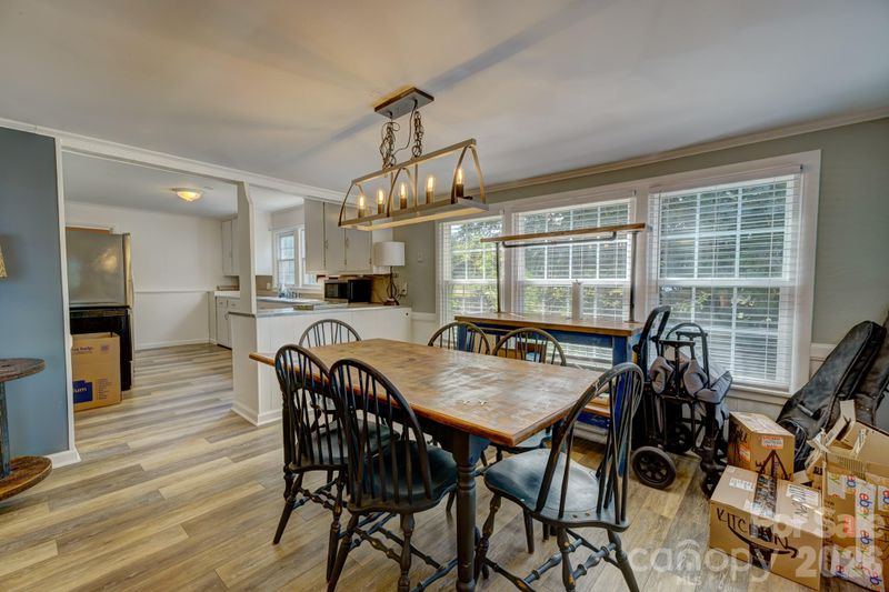 610 Helton Rd, Cherryville, NC 28021