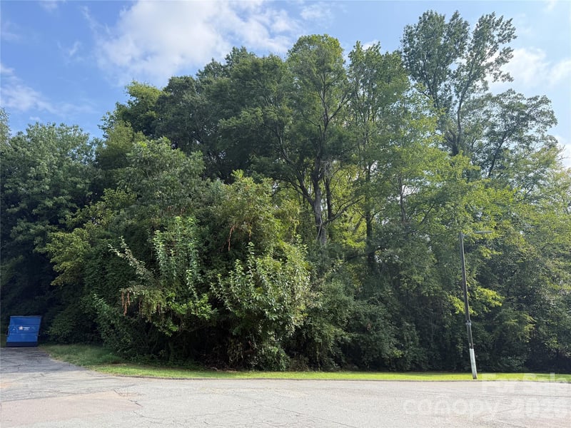 1320 Boone St #16, Charlotte, NC 28216