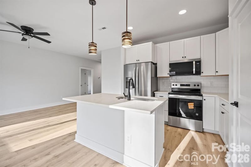 1422 Johnston St, Gastonia, NC 28054
