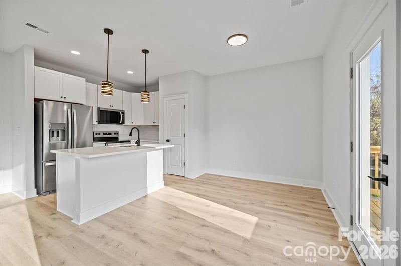 1422 Johnston St, Gastonia, NC 28054