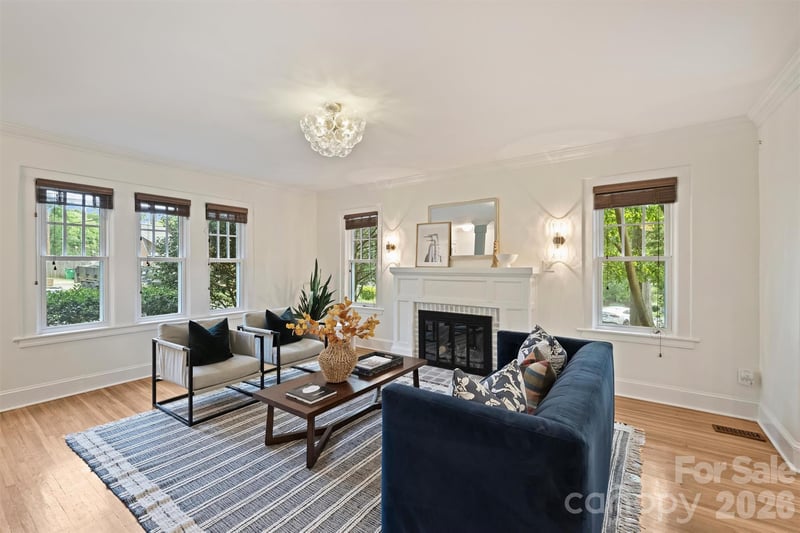 1814 Kensington Dr, Charlotte, NC 28205