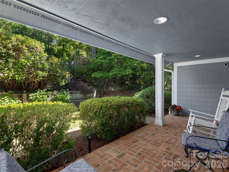 177 Skyview Cir, Asheville, NC 28804