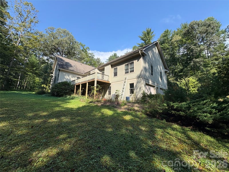 502 Pace Rd, Hendersonville, NC 28792