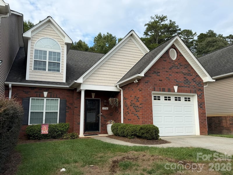 4746 Braxton Gate Ln #8, Hickory, NC 28602