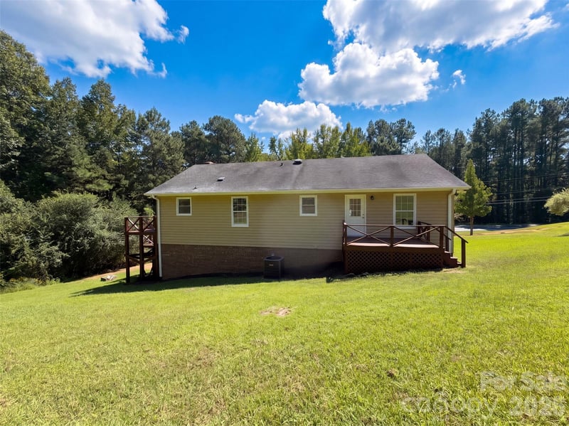 670 Mount Pleasant Rd W, Mount Pleasant, NC 28124