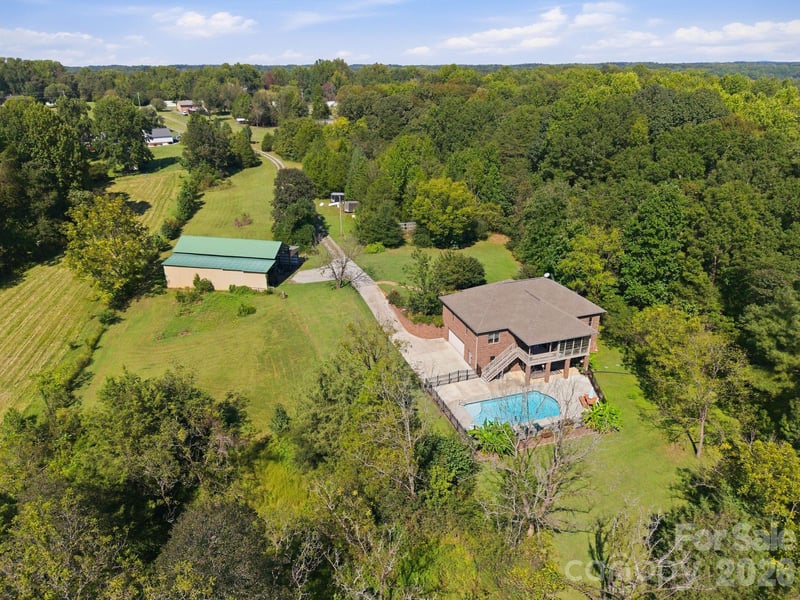 1086 Shinnville Rd, Cleveland, NC 27013
