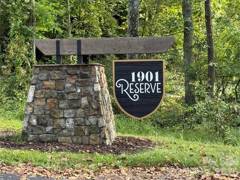 000 Reserve Way #10, Hendersonville, NC 28792