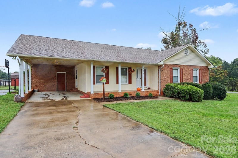 2040 London Rd, Mooresville, NC 28115