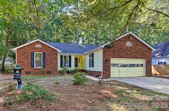 13820 Portpatrick Ln #221, Matthews, NC 28105