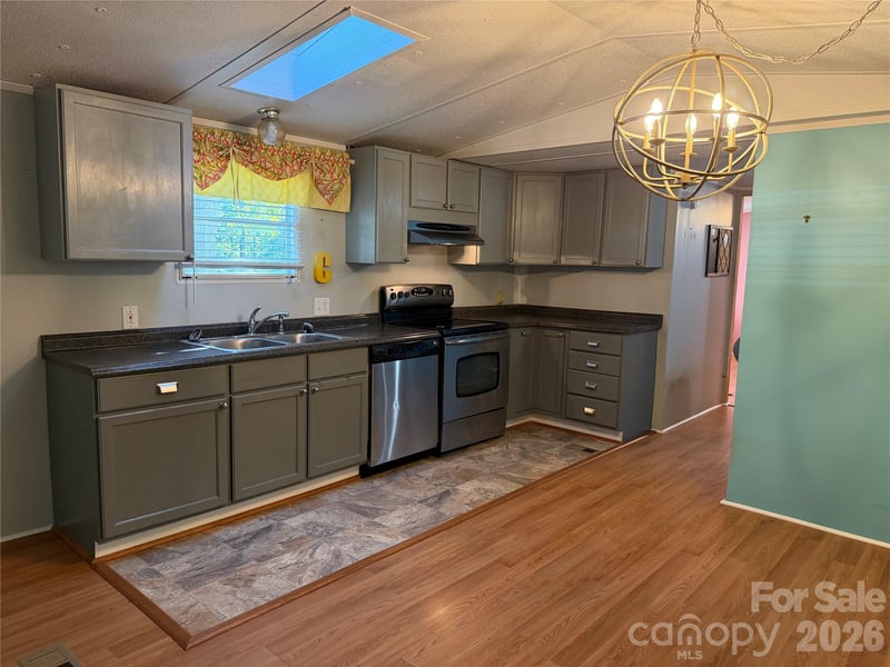 1025 29th Street Pl NE, Conover, NC 28613