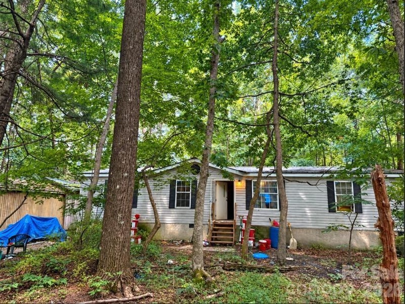 169 Bob Cat Spur Ln, Hendersonville, NC 28792