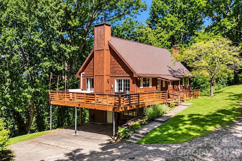 193 Shadow Ln, Waynesville, NC 28786