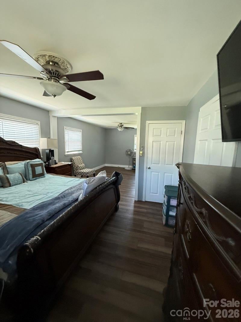 3432 Farrhill Rd, Charlotte, NC 28214