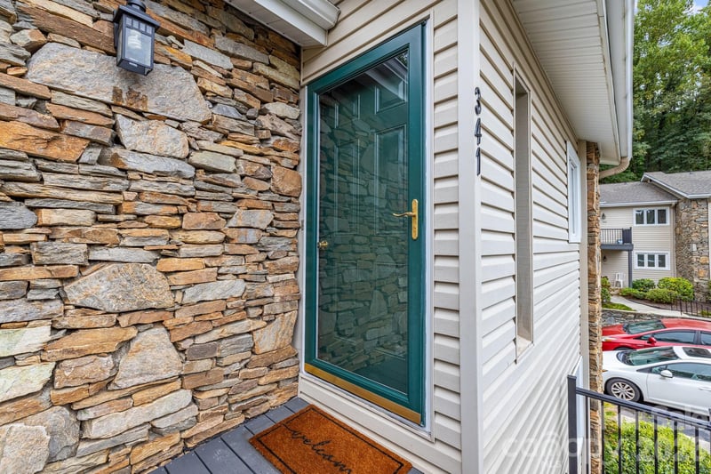 341 N Britton Creek Ct, Hendersonville, NC 28791