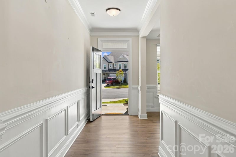 2020 Embassy Ct, Charlotte, NC 28213