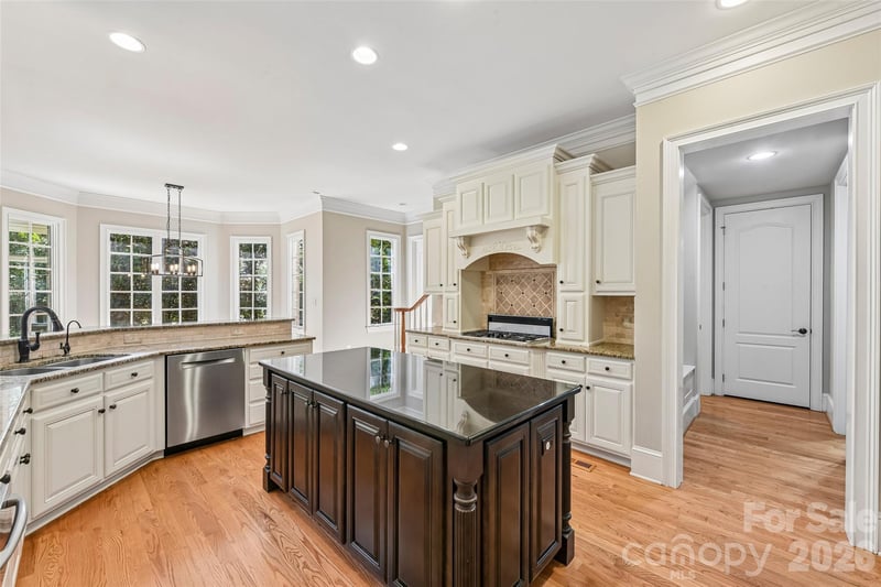 181 Attleboro Pl, Mooresville, NC 28117