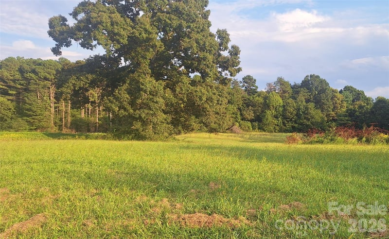 6736 Startown Rd, Maiden, NC 28650